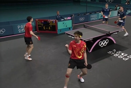 法国队完胜中国队，马龙点燃赛场