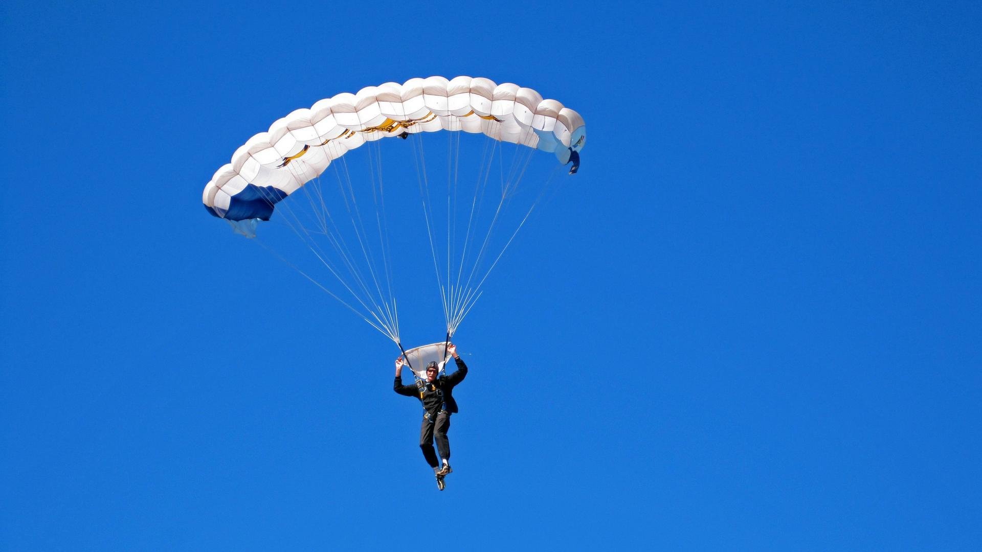 美国掀翻英格兰，阿劳霍如何成为改写历史的关键先生